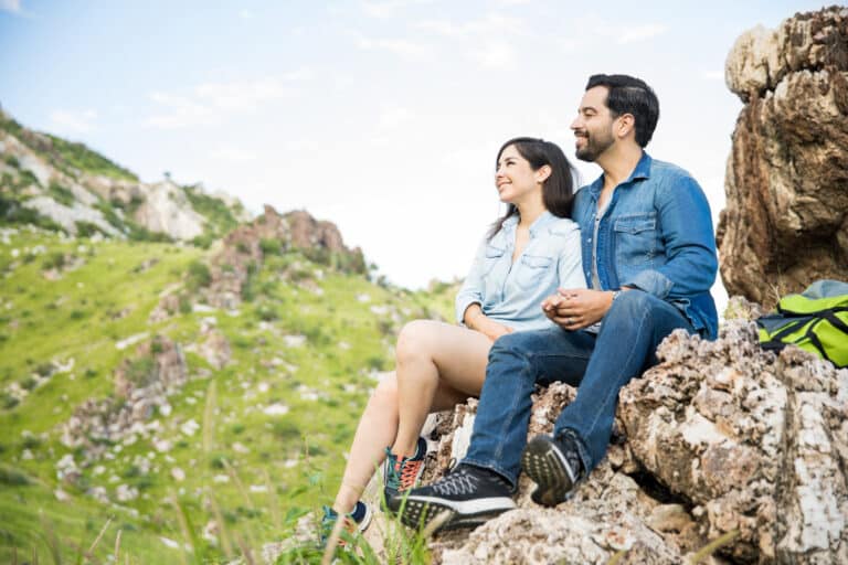Hiking Date Ideas and Tips: Enjoy Nature with Your Partner